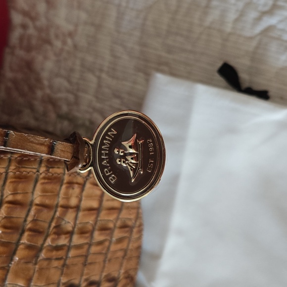 Brahmin Shayna Crossbody Bag In Luggage Brown Leontyne. NWT. - Picture 3 of 12